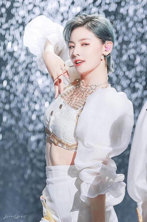女明星戏剪发,一场跨越时空的奇幻之旅